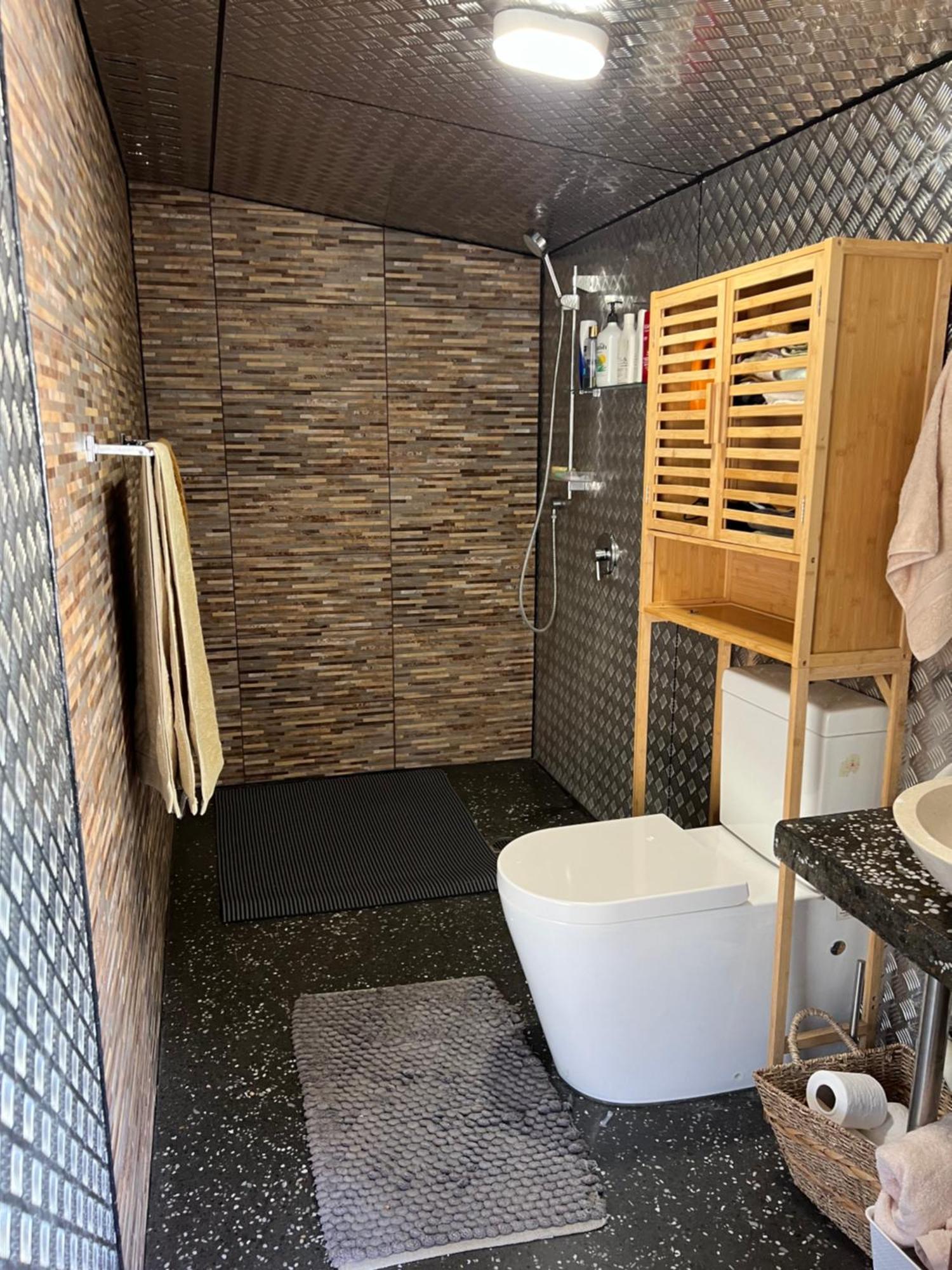 Self Contained Open Shed Space Wainui  Εξωτερικό φωτογραφία